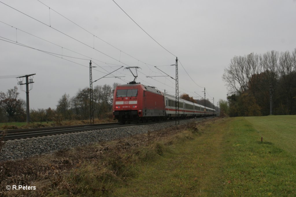 101 034-7 schiebt den EC114 bei Nersing in Richtung Ulm. 02.11.10