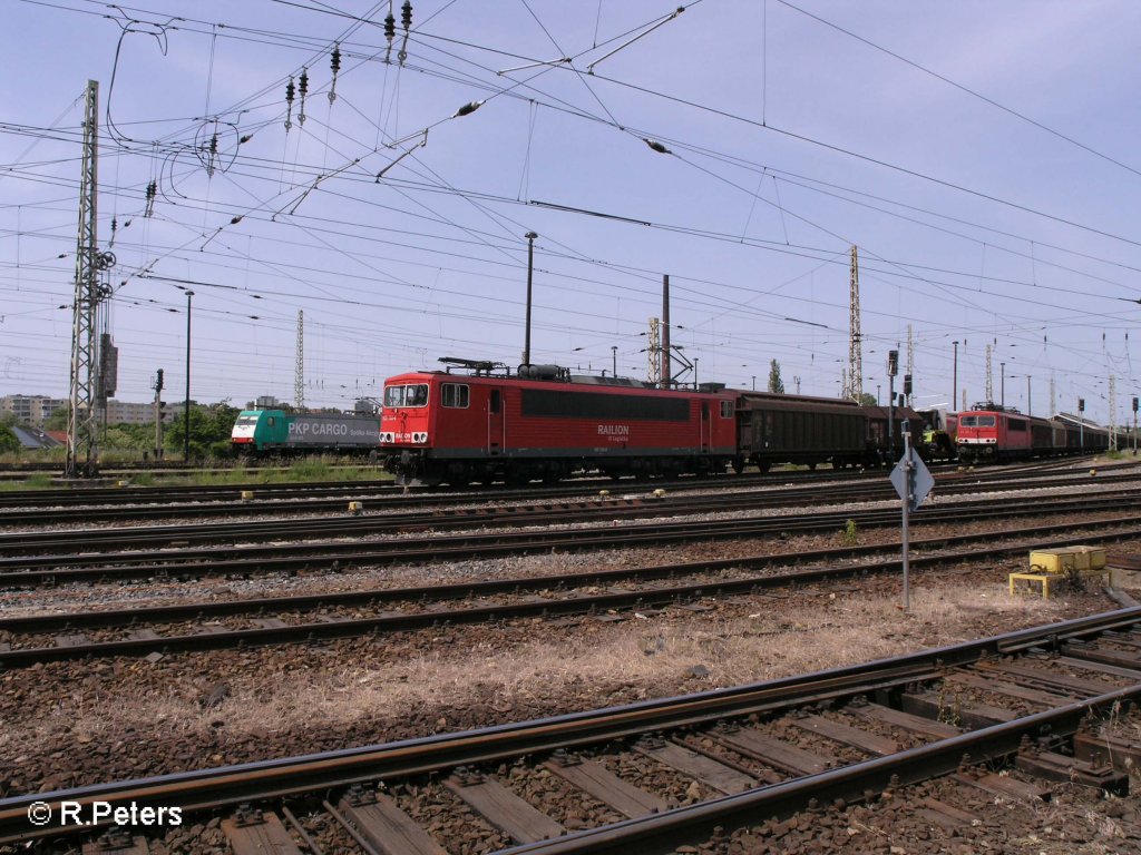 155 130-8 durchfhrt Frankfurt/Oder mit ein gemischten Gterzug. 29.05.08