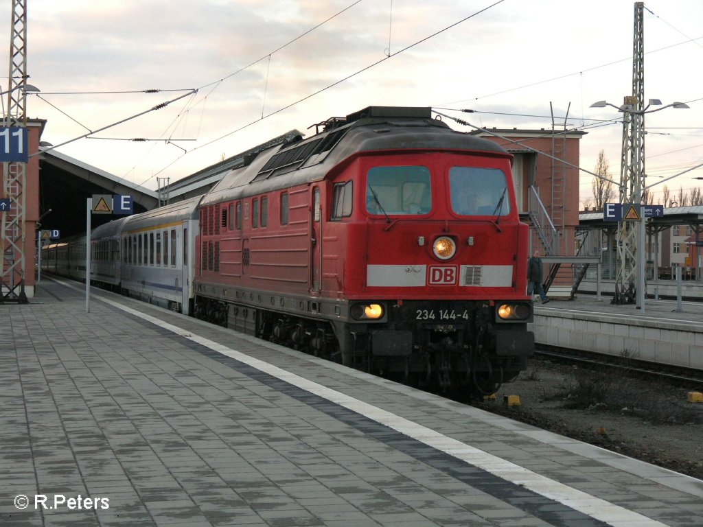 234 144-4 verlsst Frankfurt/Oder mit den EC47 Berlin-Warzawa-Express. 19.03.08
