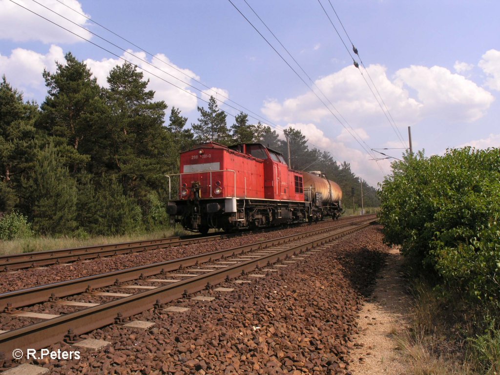 298 091-0 berfhrt ein Kesselwagen bei Wiesenau. 03.06.08