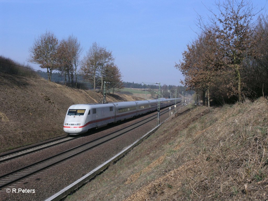 401 068-2 „Crailsheim“ als ICE 781 Hannover Fulder – Mnchen bei Fahlenbach. 24.03.11

