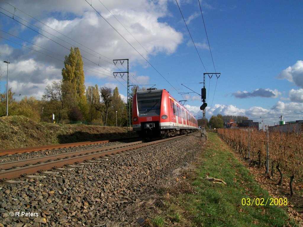 423 334-2 als S-Bahn nach Frankfurt/Main bei Flrsheim. 02.11.12