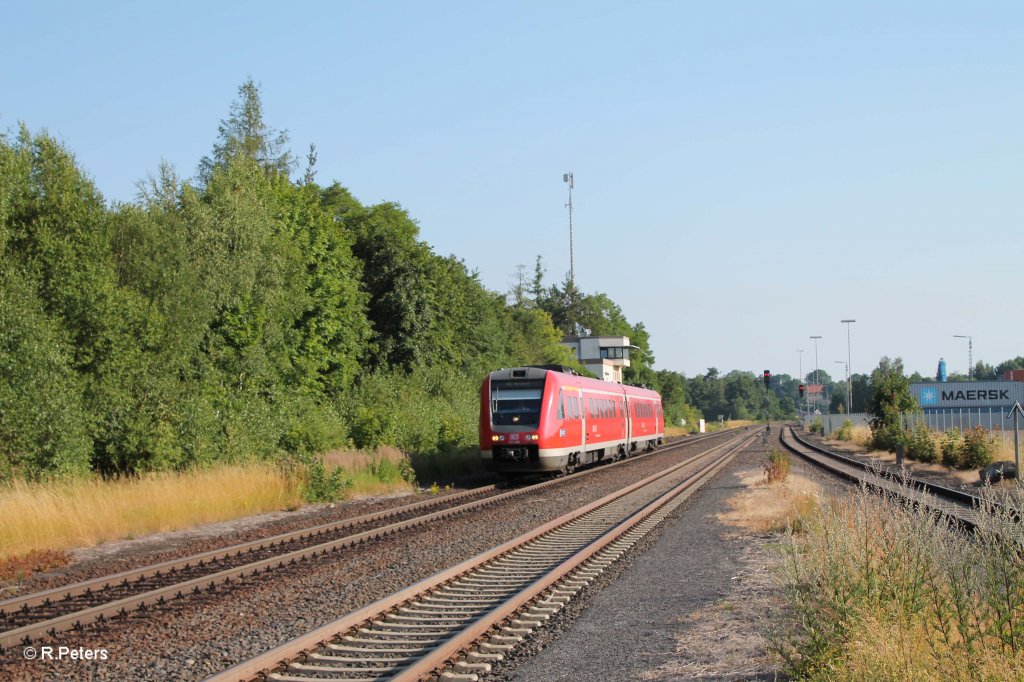 612 496 als umgeleiteter Franken-Sachsen-Express bei der durchfahrt in Wiesau.19.07.13