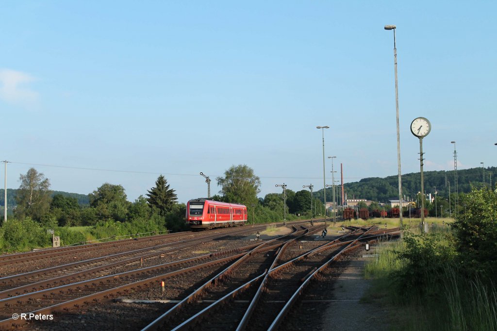 612 598 als RE 3570 Regensburg - Schnadorf - Mnchen bei Luipoldhhe. 08.06.13