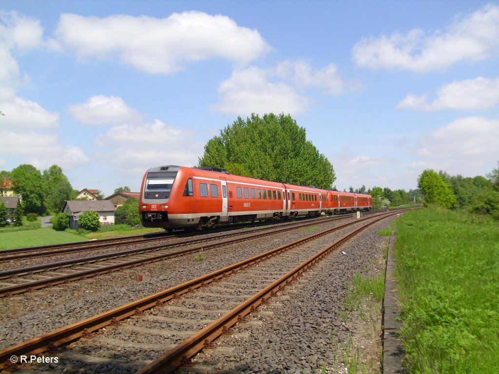 612 652 als RE Regensburg bei Schnfeld. 04.06.10