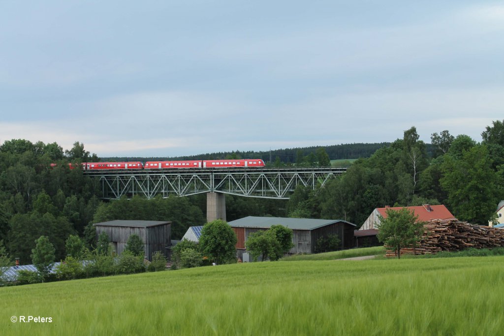 Franken-Sachsen-Express auf dem Viadukt in Unterthlau. 14.06.13