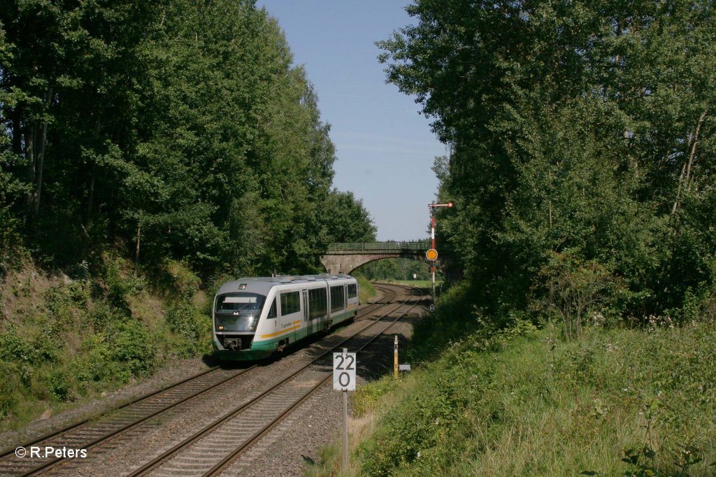 VT09 als VBG81121 nach Schwandorf bei Reuth bei Erbendorf. 25.08.11