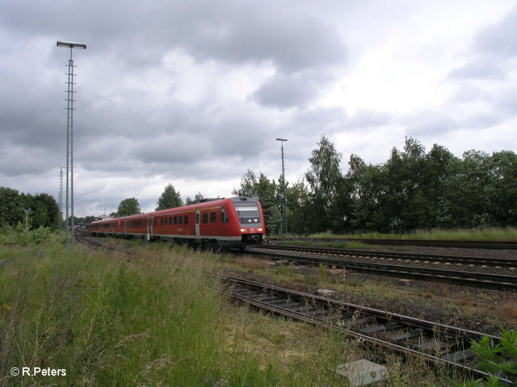 Zwei 612er verlassen Marktredwitz  als Franken-Sachsen-Express. 11.06.09