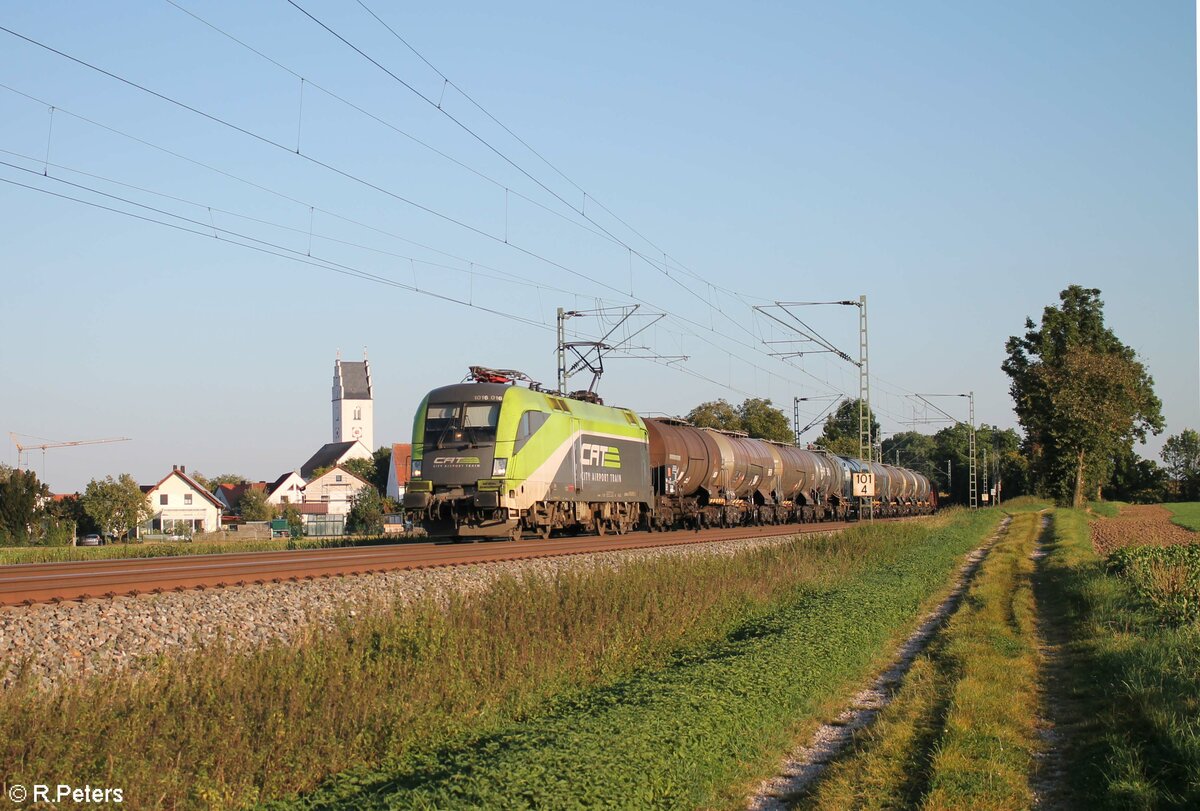 1016 016 CAT mit einem Güterzug aus Linz in den Ruhrpott bei Moosham. 25.09.21
