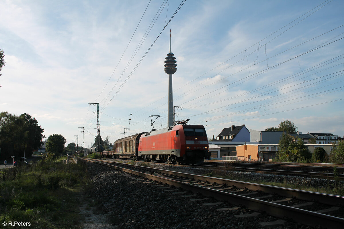 152 125-1 mit einem gemischten Güterzug in Nürnberg Hohe Marta 27.09.23