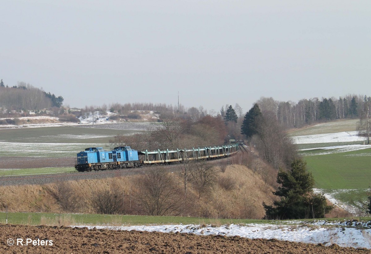 204 022-2 und 204 010-6 mit dem DGS95300 Regensburg - Mosel bei Lengenfeld. 27.02.16