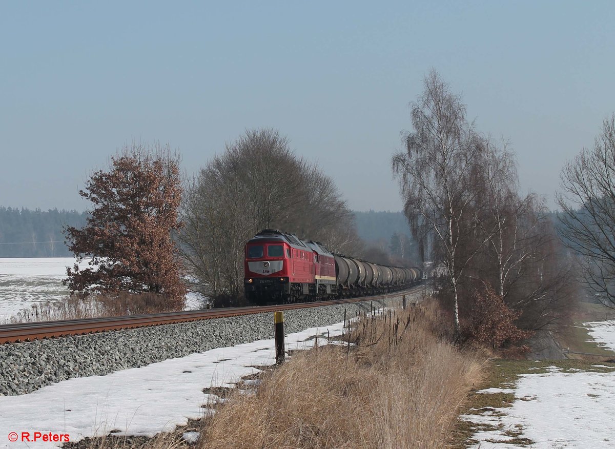 232 673-4 und 132 109 ziehen einen Kesselzug aus Vohburg Bayern Öl bei Naabdemenreuth . 16.02.17