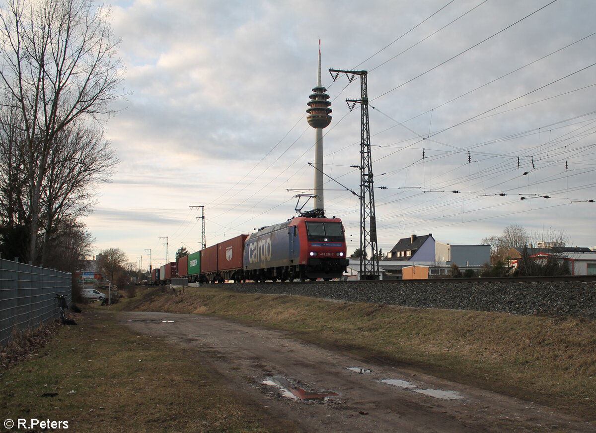 482 026-2 mit Containerzug in Nürnberg Hohe Marter. 02.02.24