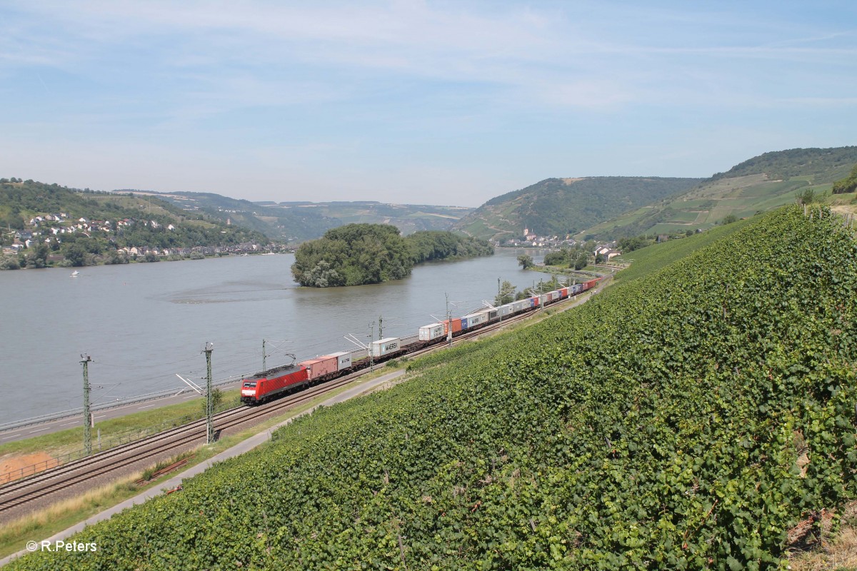 Latz 189 068 mit einem Containerzug bei Lorch am Rhein. 18.07.14