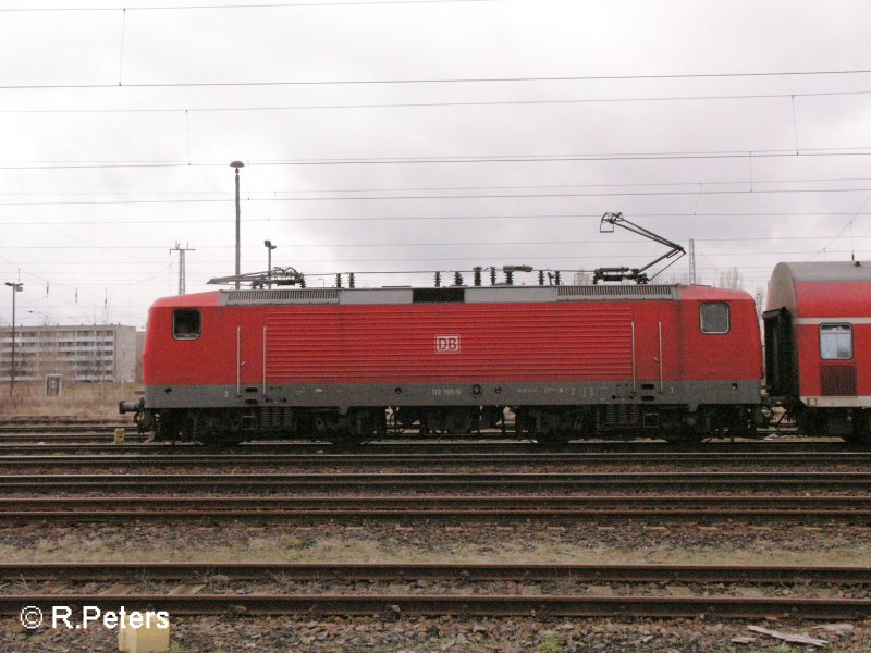 112 165-6 wartet mit den RE1 Magdeburg in Eisenhttenstadt auf Rckfahrt. 06.02.08