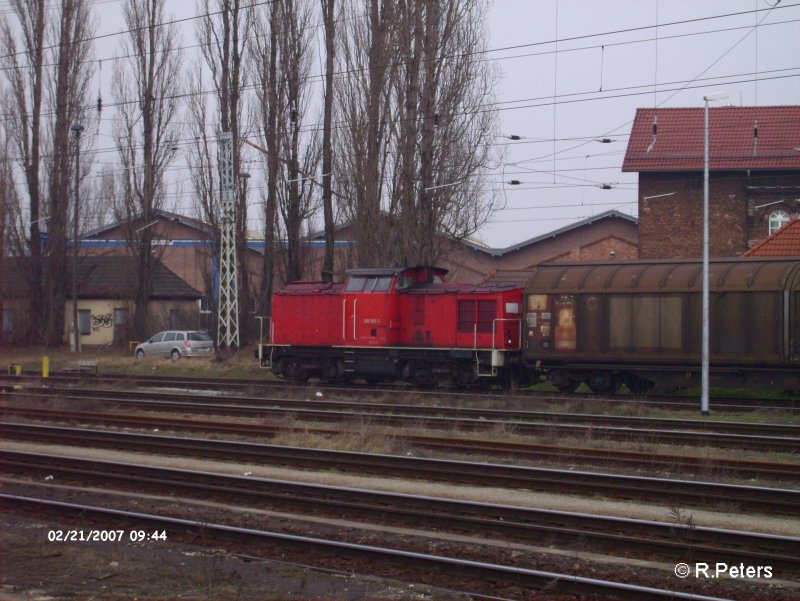 Am 21.02.07 steht 298 085-2 mit ein Gterzug in Frankfurt/Oder bereit.
