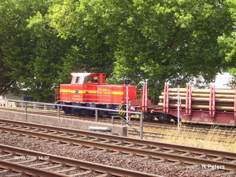 Lok II zieht ein Rhrenzug aus der Abstellgruppe in Dsseldorf-Hamm. 02.08.06