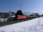BR 1116 1116 280-7 zieht einen gemischten G�terzug nach Deutschland bei Niederaudorf. 16.02.10