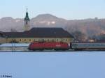 BR 1116 1116 185 zieht am Kloster Reisach bei Niederaudorf vorbei.18.02.10