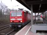 BR 143 143 615-3 verl�sst D�sseldorf-V�lklingerstrasse mit der S8 Bergisch Gladbach.06.01.06