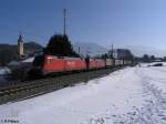 BR 182 182 010+014 ziehen bei Niederaudorf mit einem Sattelauflieger nach Rosenheim. 16.02.10