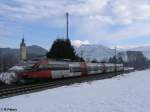 BR 4024 4024 069-9 zieht bei Niederaudorf vorbei in Richtung Rosenheim. 18.02.10