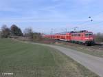 111 174-9 zieht bei Fahlenbach den RE59157 nach Mnchen. 24.03.11