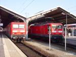 114 015-1 steht mit dem RE1 Magdeburg HBF auf Gleis 11 wredn 112 187-0 auf Gleis 9 mit RE1 Brandenburg HBF bereit steht.