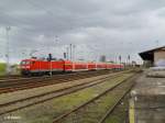 114 002-9 schiebt den RE1 Magdeburg in den Bahnhof Eisenhttenstadt. 21.04.10