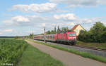 143 840-7 zieht ihre S2 39650 Altdorf - Roth an Winkelhaid vorbei.