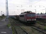 155 215-7 steht in Eisenhttenstadt am 03.10.07 mit ein Bauzug.
