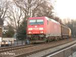 BR 185/35801/185-280-5-faehrt-mit-ein-gemischten 185 280-5 fhrt mit ein gemischten Gterzug in Rdesheim an dem Rhein ein. 12.02.08