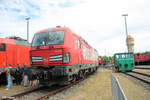 193 338  DB Cargo fährt  am Tag der offenen Tür am Rangierbahnhof Nürnberg. 29.07.23