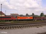 arcelor-eko-trans/41207/143-001-wurde-von-155-014-4 143 001 wurde von 155 014-4 und ein Kohlezug ber die Oderbrcke bis in den Bahnhof Frankfurt/Oder geschleppt. 27.05.08