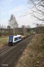 223 152 mit Containerzug aus Wiesau ATW bei Escheldorf. 04.04.12