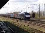 mrce-mitsui-rail-capital-europe/73224/gesamtansicht-von-185-544-4-mit-einem Gesamtansicht von 185 544-4 mit einem Kalkzug in Eisenhttenstadt. 21.04.10