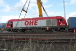 OHE Osthannoversche Eisenbahnen AG/510235/nach-dem-befreien-kann-die-lok Nach dem befreien kann die Lok angehoben werden