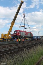 OHE Osthannoversche Eisenbahnen AG/510241/position-halten-und-langsam-hebt-sie Position halten und langsam hebt sie sich immer weiter hoch