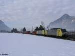Dispo E189 918 + 917 ziehen ein Intermodalzug bei Niederaudorf. 18.02.10