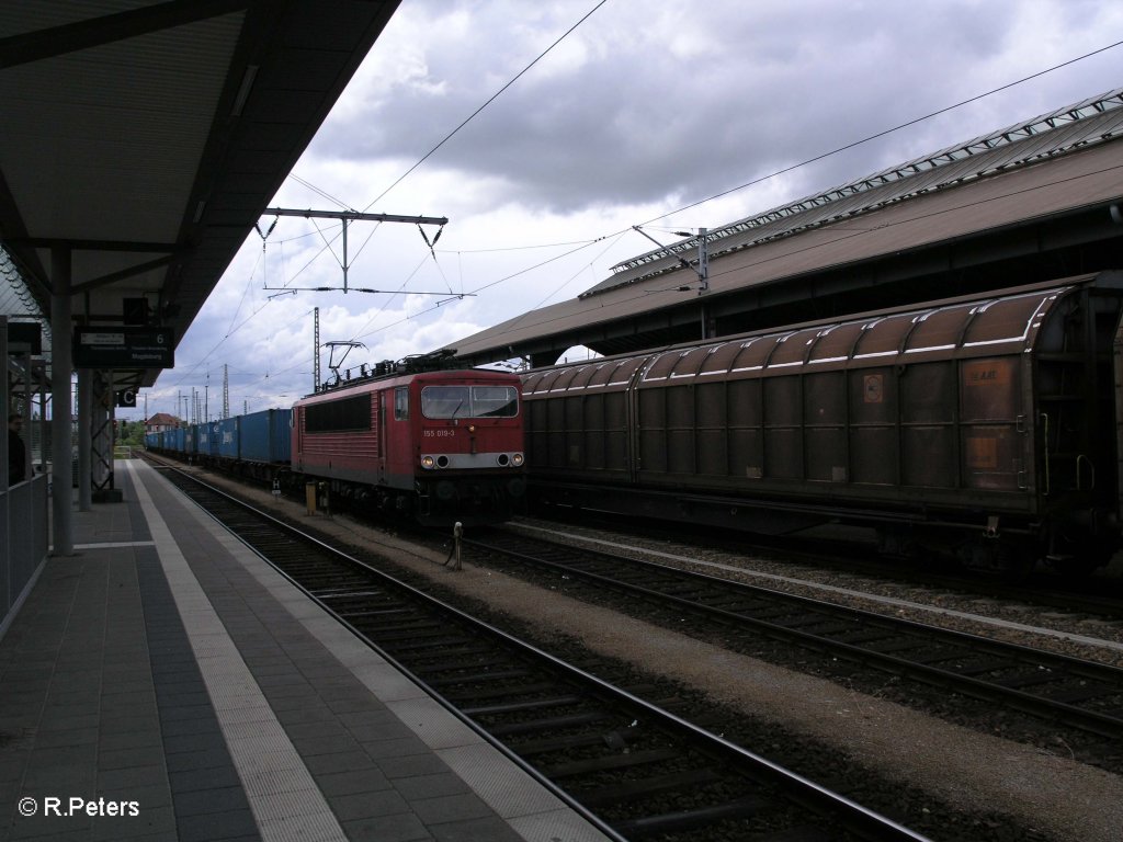 155 019-3 zieht ein Containerzug durch Frankfurt/Oder. 29.05.09