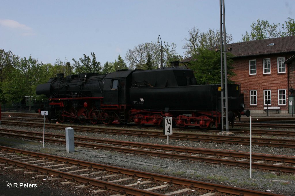 52 8079-7 abgestellt in Neuenmarkt-Wirsberg. 02.06.11