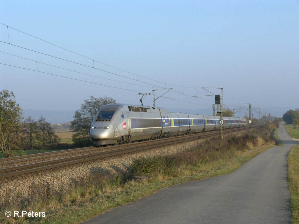 Auch der TGV auf seiner testfahrt aus wien musste warten bis der Block frei ist. 25.10.08