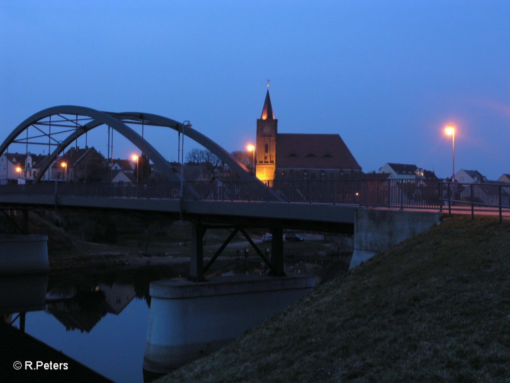 Oderspree-Kanal-Brcke und Nikoleikirche in Frstenberg/Oder. 30.03.11