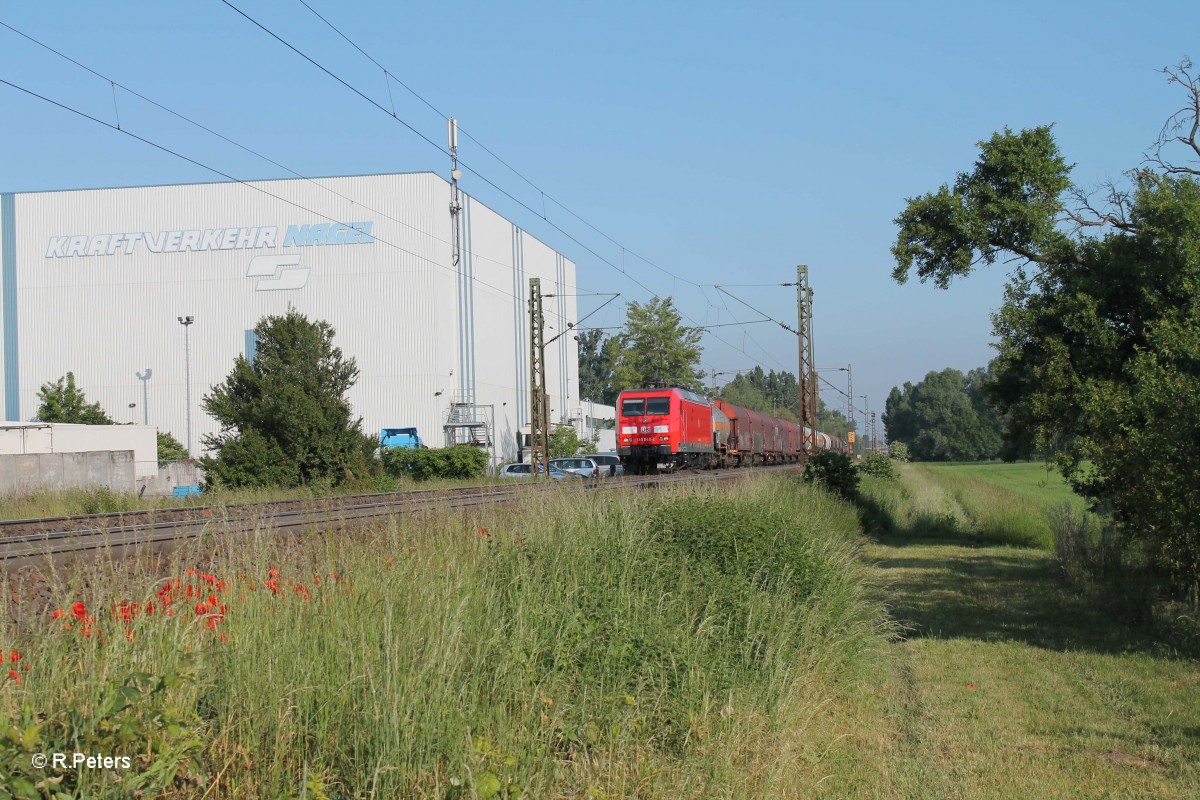 145 040-2 mit einem gemischten Güterzug kurz vor Groß-Gerau. 20.05.15