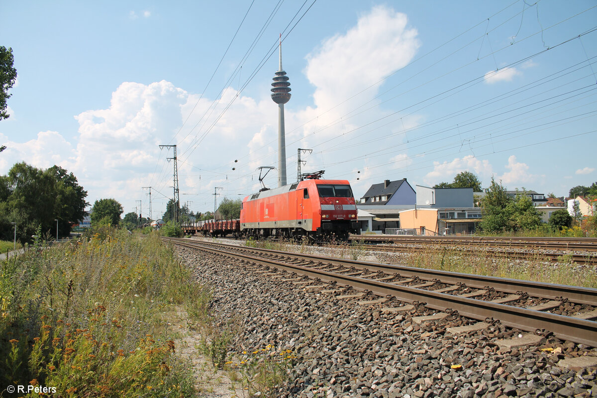 152 017-0 zieht mit einem gemischten Güterzug durch Nürnberg Hohe Marter. 13.08.24