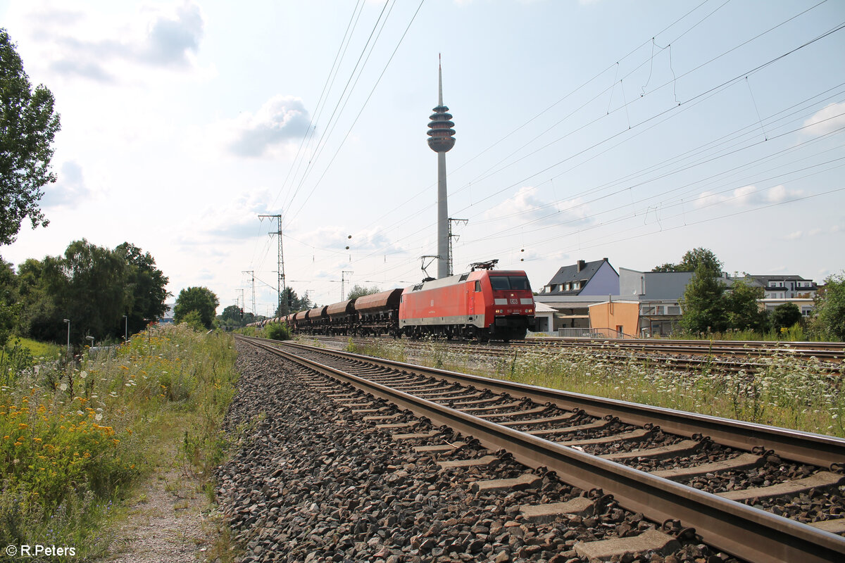 152 095-6 zieht mit einem Schotterzug durch Nürnberg Hohe Marter. 24.07.24