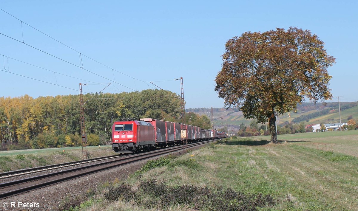185 359-7 zieht ein gemischten Güterzug kurz vor Retzbach-Zellingen. 13.10.18
