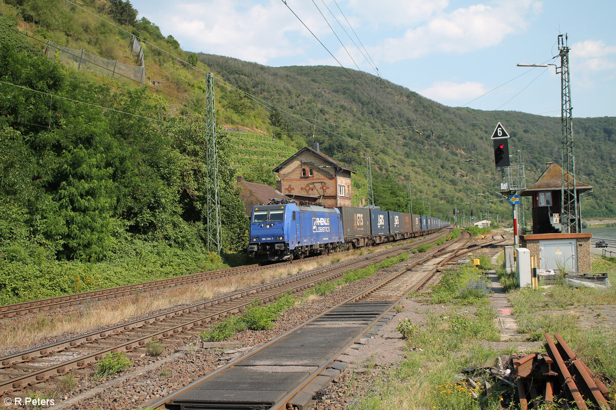 186 269-7 erreicht Kaub mit einem Containerzug. 20.07.24