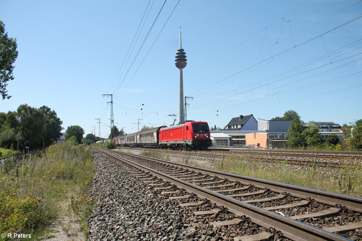 187 194-6 zieht mit einem gemischten Güterzug durch Nürnberg Hohe Marter. 11.08.24
