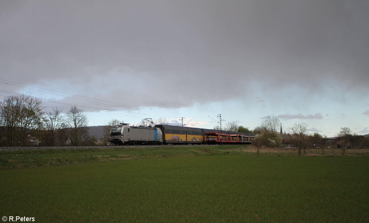 193 826-5 mit einem ARS Altmann Autotransportzug bei Thngersheim. 28.03.29